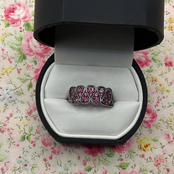 Raspberry Rhodolite Ring in 925 Sterling Silver with Black Rhodium - Picture 3 of 9